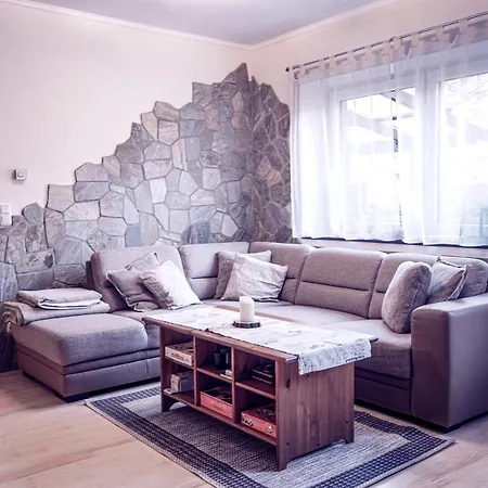 Apartment Leon