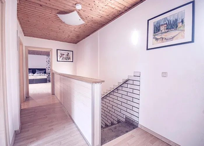 Leon * Heinsberg (North Rhine-Westphalia)